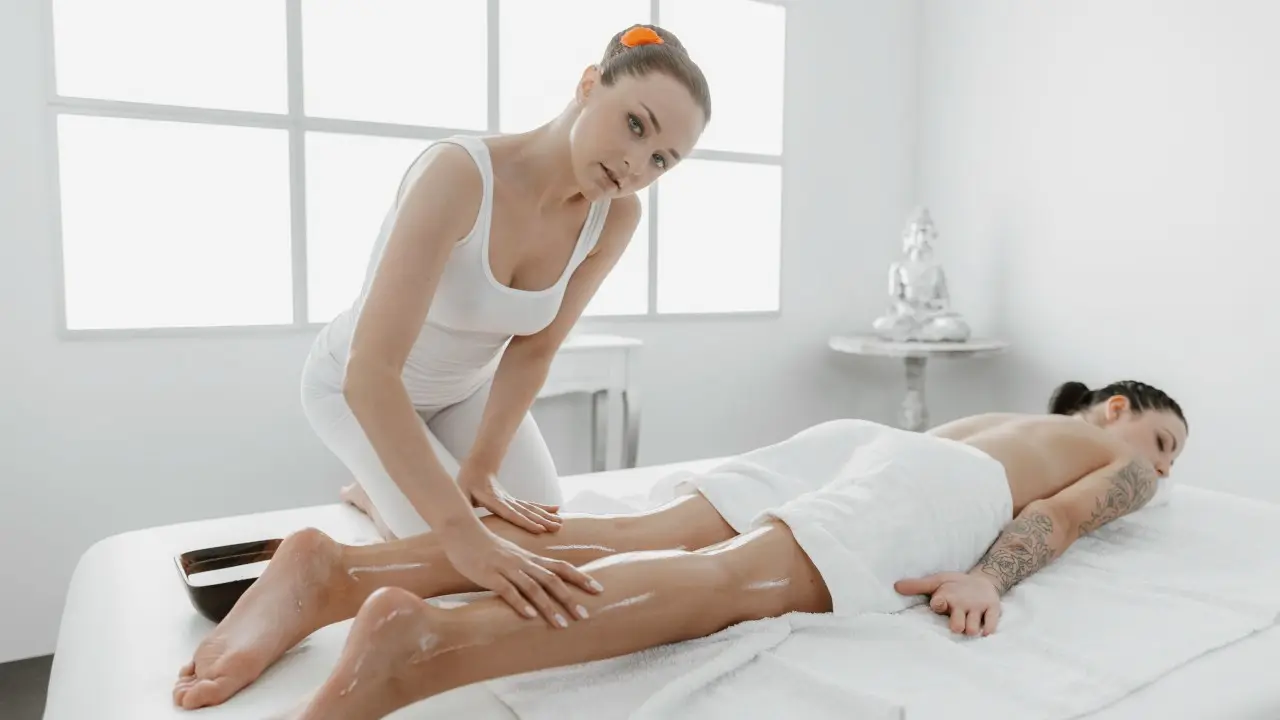 69 facesitting lesbians oil massage (SexyHub 2021)