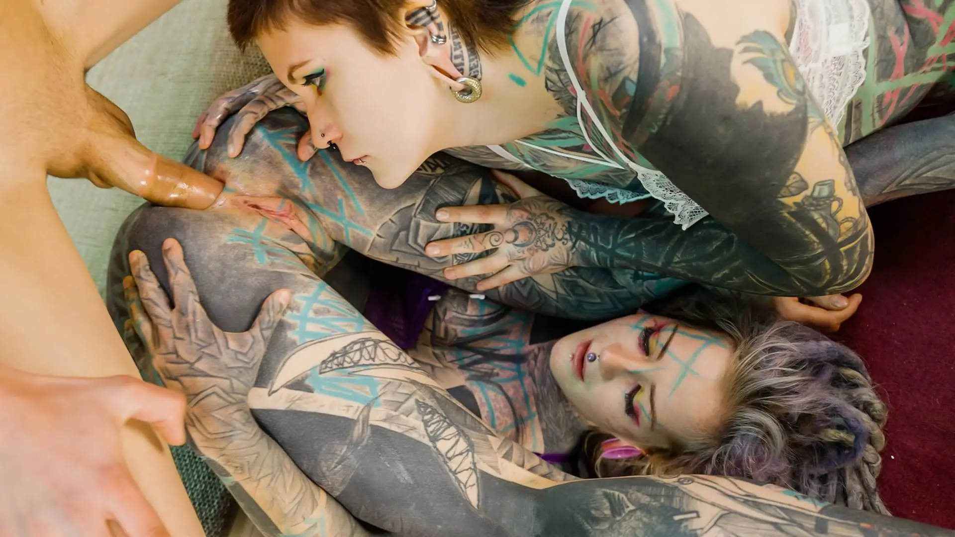 Anuskatzz, Paracoz & IlluZ - Anal, Gape, Prolapse (EvilAngel 2021)