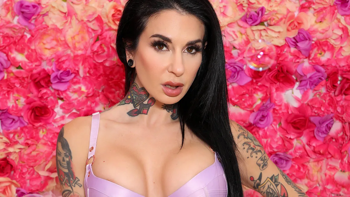 Bubbling Over With Seduction (CherryPimps 2022)