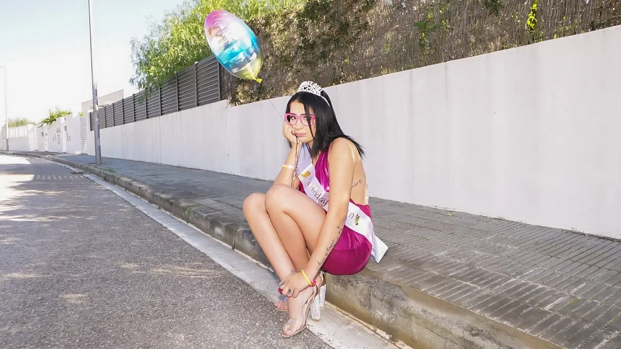 Brazen Birthday Girl (Mofos 2021)