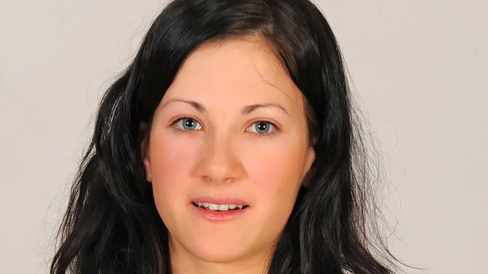 Young Newcomer Showing Off Everything (PornWorld 2011)
