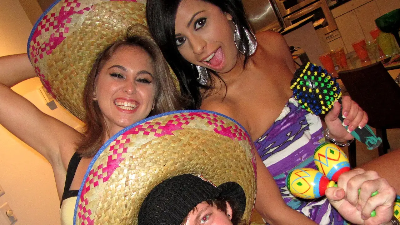 Cinco de Fucko (Mofos 2011)