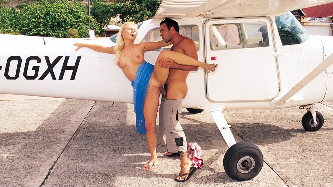 Sandra Russo Has Her Pussy Penetrated up against a Plane before Anal (Private 2012)